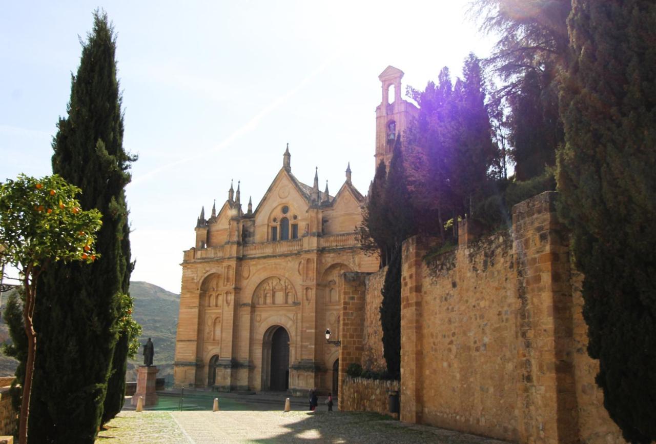 Casa Puerta De La Alcazaba Antequera Villa Luaran gambar